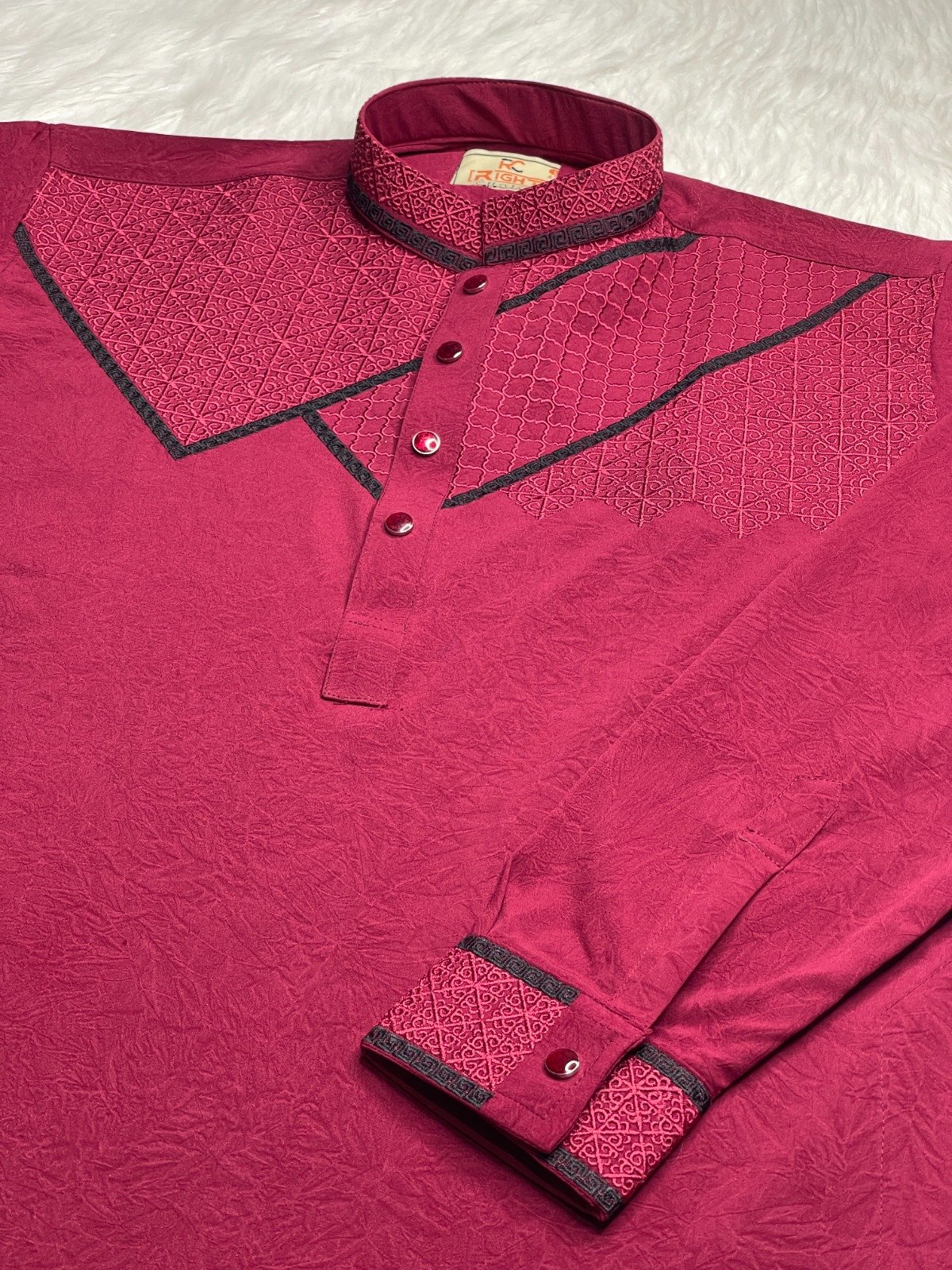 Embroidery Stretch Panjabi ◼️Fabrics: ইমপোর্টেট স্টীচ কাপড়   ◼️Button Type: স্নাপ বাটন  আয়রন করার কোনো ঝামেলা ছাড়াই পরতে পারবেন।  খুবই আরামদায়ক হবে, ইনশাআল্লাহ!