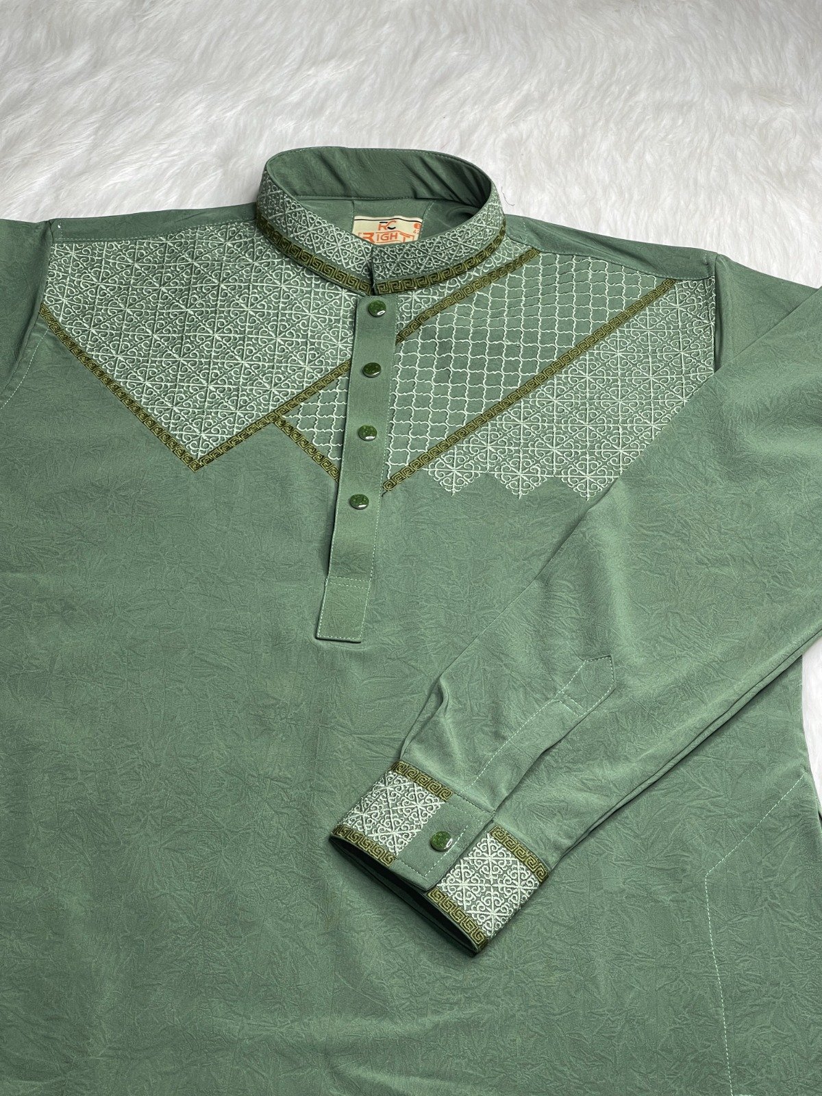 Embroidery Stretch Panjabi ◼️Fabrics: ইমপোর্টেট স্টীচ কাপড়   ◼️Button Type: স্নাপ বাটন  আয়রন করার কোনো ঝামেলা ছাড়াই পরতে পারবেন।  খুবই আরামদায়ক হবে, ইনশাআল্লাহ!