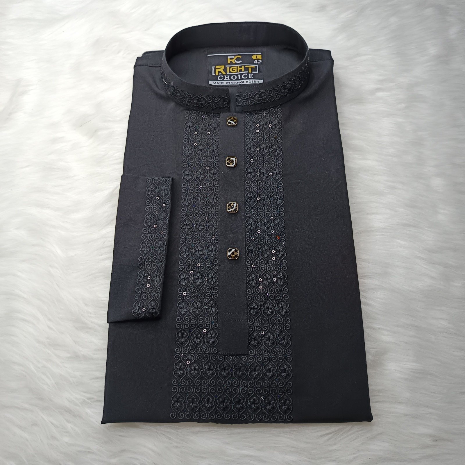 Stretch Embroidery Panjabi  ◼️Fabrics: ইমপোর্টেট স্টীচ কাপড়   ◼️Button Type: স্নাপ বাটন